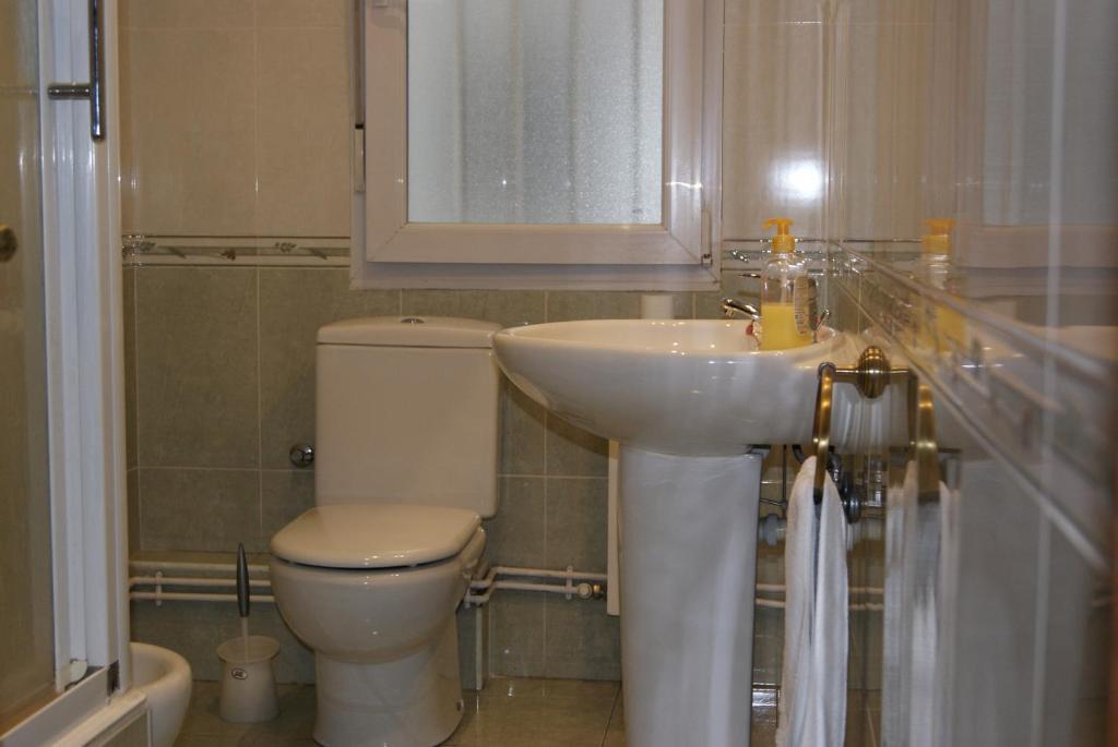 Pension Vista Alegre Bilbao Chambre photo